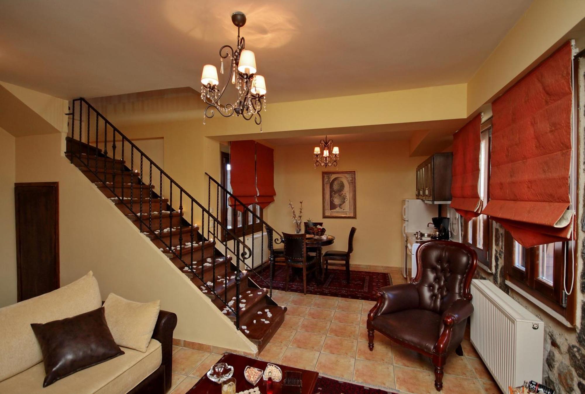 Hotel apartamentowy Menalia & κτημα κουμπουρη