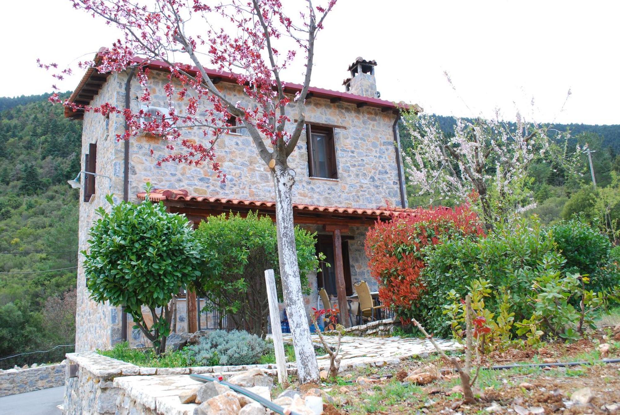 Menalia & κτημα κουμπουρη Hotel apartamentowy