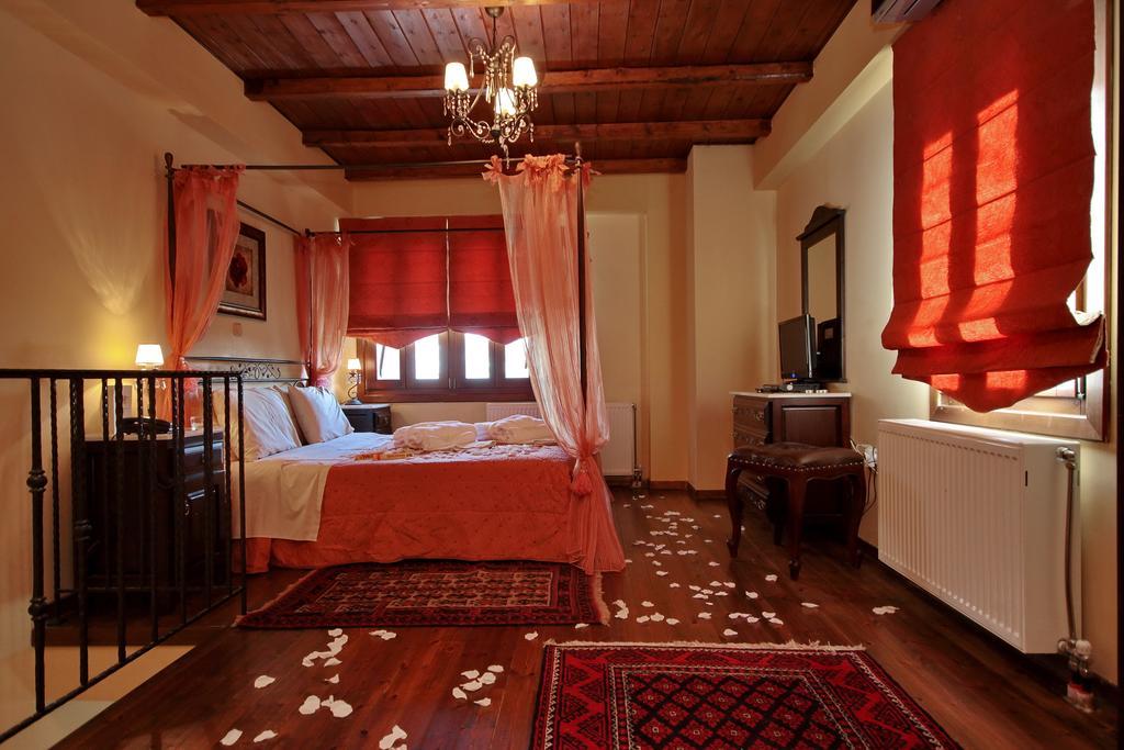 Aparthotel Menalia & κτημα κουμπουρη