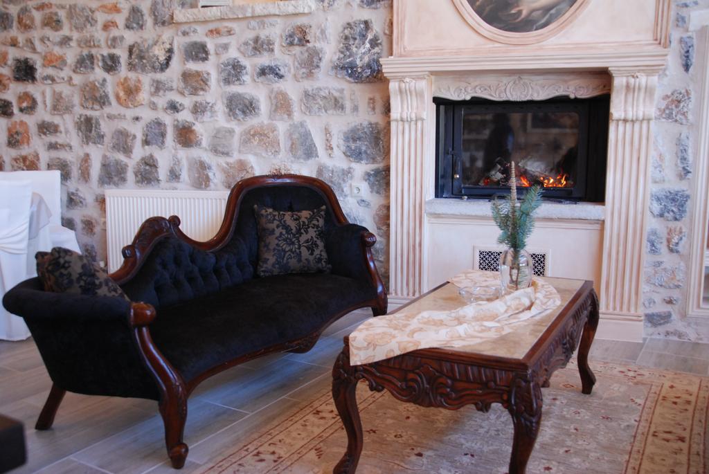Menalia & κτημα κουμπουρη Aparthotel 3*